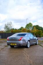 Bild 9/50 von Jaguar XJ 5.0 (2010)