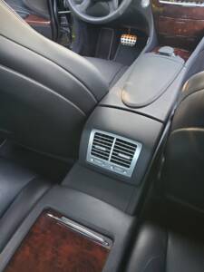 Afbeelding 25/49 van Mercedes-Benz CL 63 AMG (2007)