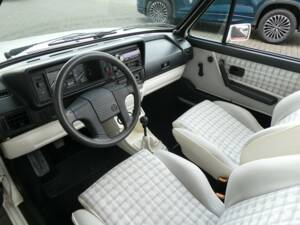 Image 9/23 of Volkswagen Golf Mk I Convertible 1.8 (1992)