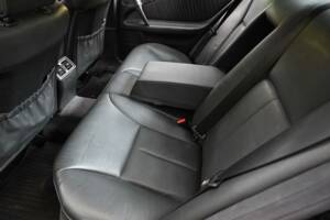 Image 39/50 of Mercedes-Benz E 320 (1998)