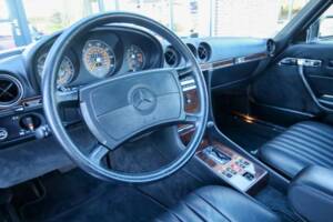 Bild 24/50 von Mercedes-Benz 560 SL (1987)