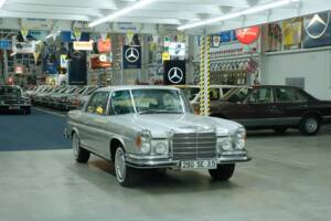 Image 17/50 of Mercedes-Benz 280 SE 3,5 (1970)