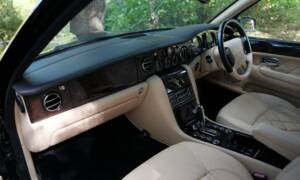 Image 3/50 of Bentley Arnage T (2004)