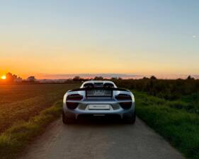 Immagine 1/14 di Porsche 918 Spyder (1900)