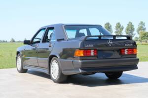 Immagine 33/50 di Mercedes-Benz 190 E 2.3-16 (1986)