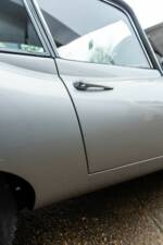 Image 15/50 of Jaguar E-Type 4.2 (1965)