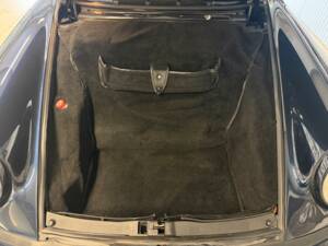 Bild 5/18 von Porsche 911 Carrera 4 (1990)