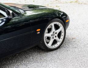 Image 17/41 de Jaguar XKR (2003)
