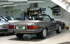 Image 7/37 of Mercedes-Benz 420 SL (1988)