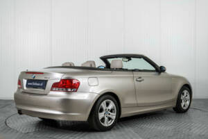 Image 2/50 of BMW 118i (2008)