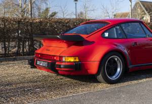 Image 17/30 of Porsche 911 Turbo 3.3 (1988)