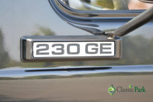 Image 37/49 of Mercedes-Benz 230 GE (LWB) (1991)