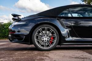 Immagine 15/50 di Porsche 911 Turbo (2015)