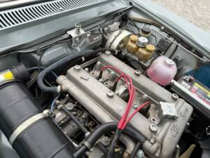 Image 18/53 of Alfa Romeo 1750 GT Veloce (1971)