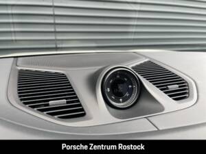 Imagen 26/32 de Porsche Cayenne Turbo E-Hybrid (2025)