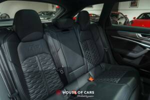 Immagine 19/24 di Audi RS6 Avant (2023)