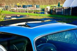 Image 16/19 of Aston Martin DB 6 (1969)