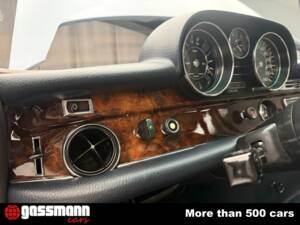 Image 11/15 of Mercedes-Benz 280 SE 3,5 (1971)