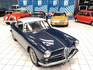 Image 5/67 of Alfa Romeo 1900 C Super Sprint Touring (1956)