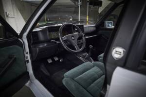 Image 58/93 of Lancia Delta HF Integrale Evoluzione I (1992)
