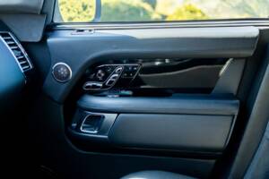 Bild 50/50 von Land Rover Range Rover V8 Armoured (2022)