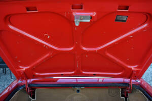 Immagine 23/50 di Alfa Romeo 2.0 Spider (1991)