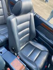Bild 18/31 von Mercedes-Benz E 220 (1994)