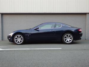 Image 6/99 of Maserati GranTurismo 4.2 (2008)