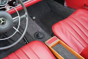 Image 47/50 de Mercedes-Benz 280 SL (1969)