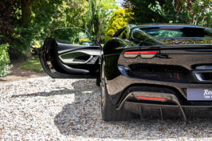 Immagine 11/15 di Ferrari 296 GTS (2024)