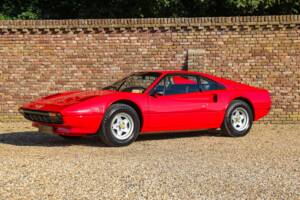 Image 15/50 de Ferrari 308 GTB (1977)