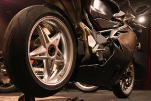 Bild 24/38 von MV Agusta F4 SPR (2003)