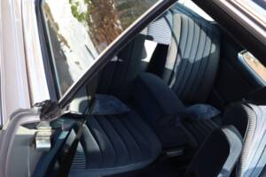 Bild 46/50 von Mercedes-Benz 280 C (1977)