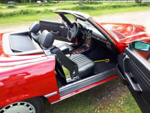 Image 14/18 de Mercedes-Benz 300 SL (1986)