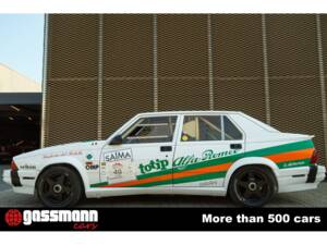 Image 1/15 de Alfa Romeo 75 3.0 V6 QV (1988)
