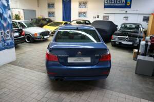 Image 11/45 of ALPINA B5 (2005)