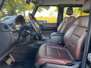 Image 10/18 of Mercedes-Benz G 350 Bluetec (SWB) (2011)