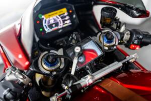 Bild 28/38 von MV Agusta DUMMY (2011)