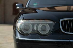 Image 21/50 de BMW 745Li (2001)