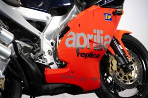 Image 18/50 of Aprilia RS 250 (1998)