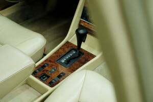 Bild 24/50 von Mercedes-Benz 500 SEL (1983)