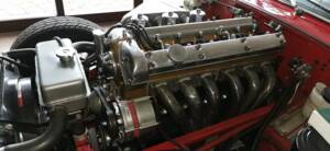 Image 64/80 of Jaguar E-Type 4.2 (1966)