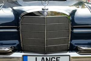 Image 38/76 de Mercedes-Benz 220 S b (1963)