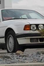 Image 6/37 of BMW 735i (1991)