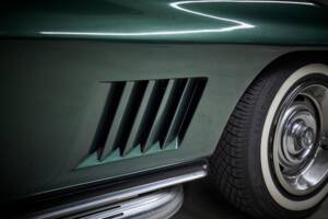 Image 27/78 of Chevrolet Corvette Stingray 427 (1967)