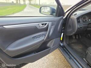 Imagen 17/32 de Volvo V 70 2.4 (2006)