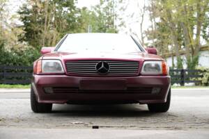 Image 4/95 of Mercedes-Benz 300 SL (1993)