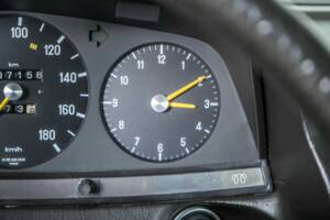 Image 21/50 of Mercedes-Benz 300 D (1980)