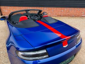 Bild 48/85 von Aston Martin V12 Vantage AMR Roadster (2018)