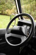 Image 85/96 of Land Rover Defender 90 (1995)